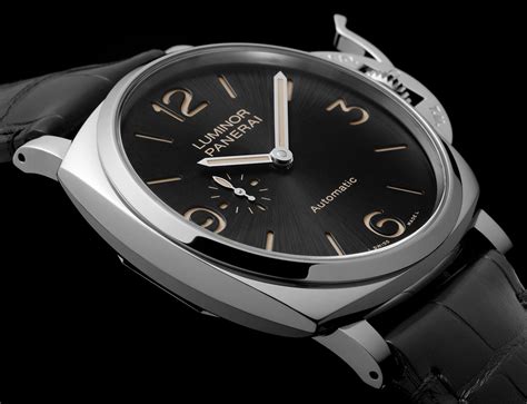 thinnest panerai